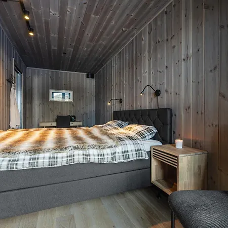 Modern Ski-inn-ski-out With Sauna, *