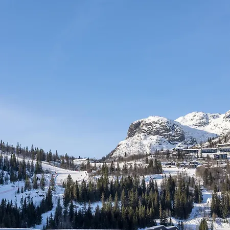 Modern Ski-inn-ski-out With Sauna, *
